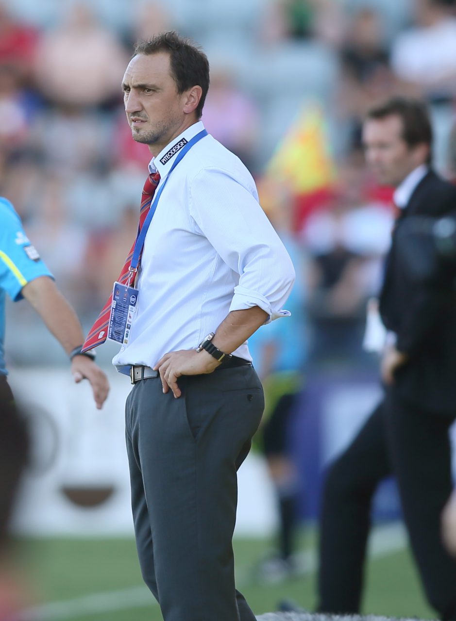 Reds' coach selection panel walks | Neos Kosmos