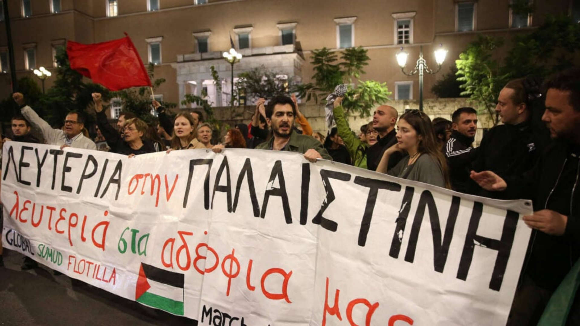 Israeli navy intercepts Gaza flotilla; Greek boat among those stopped